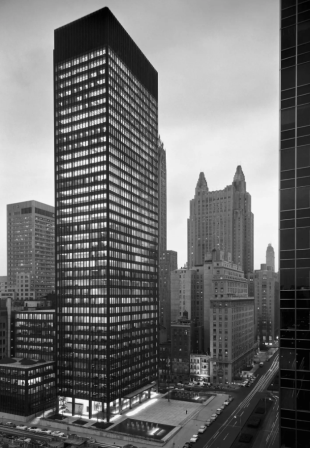 Здание Seagram, 1958 год, Людвиг Мис ван дер Роэ; Филип Джонсон