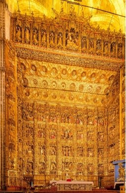Ретабло главного алтаря Кафедрального собора Севильи. Севилья, Испания. Автор фото: Diego Delso, лицензия Wikimedia Commons