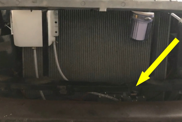 Расположение электролизера перед радиатором системы охлаждения