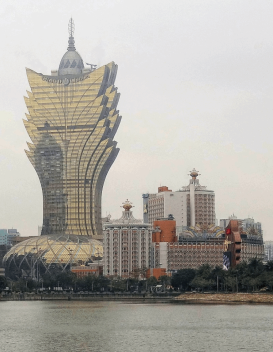 Sky Tower в Гаосюне, Тайвань и Гранд Лиссабон, Макао (социальные сети)