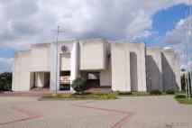 Дом пионеров 1986 г. Архитекторы В. Черноземовым и В. Белянкиным