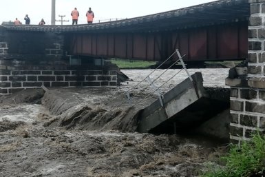 Разрушение моста на Транссибирской магистрали в 2021 году