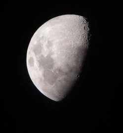 Фотография Луны из личного архива, Суббота, Апрель 29, ‎2023, ‏‎21:26